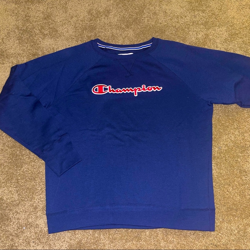 Women’s Navy Champion Sweatshirt, Size Large